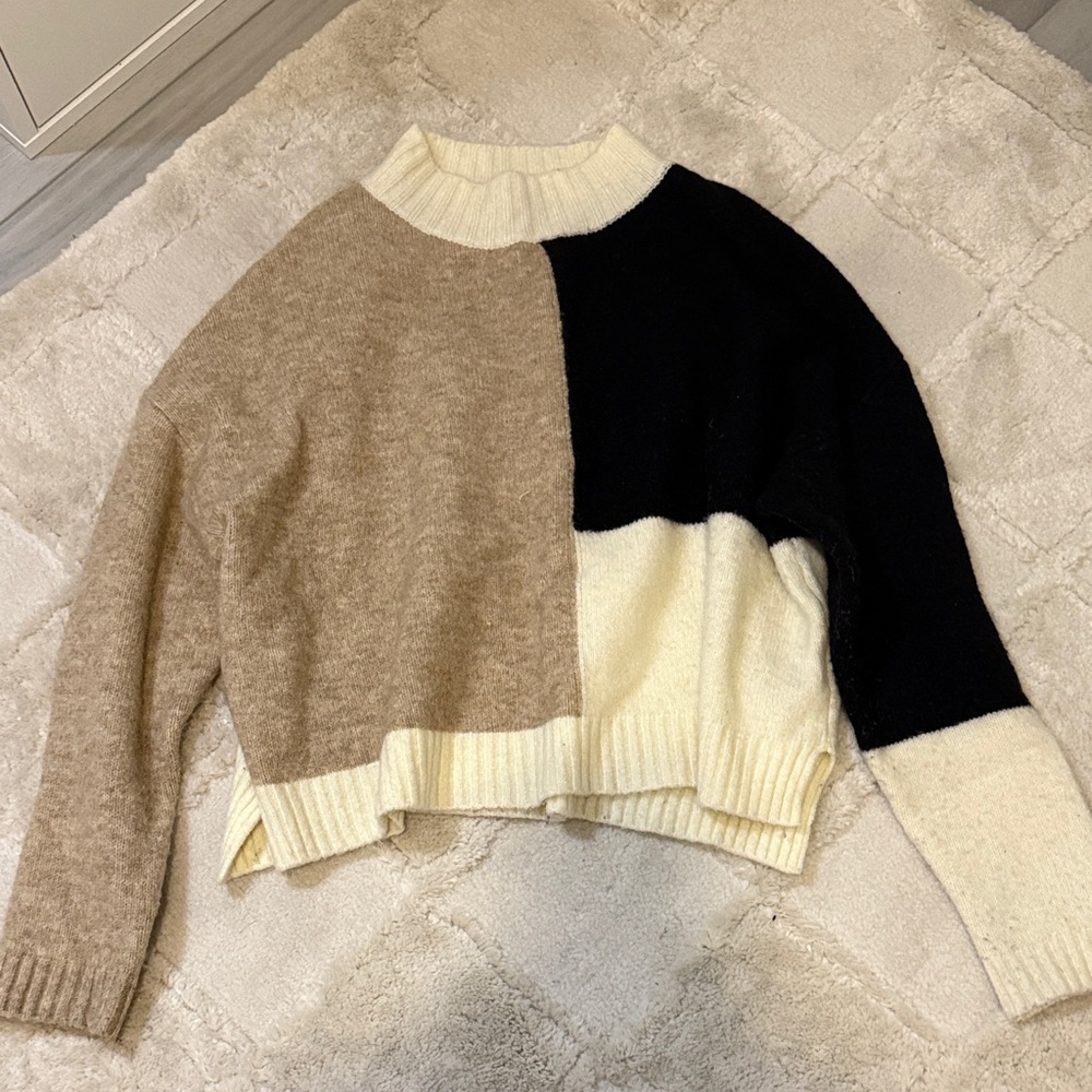 Olivaceous Colorblock Sweater - Black, Cream, and Tan